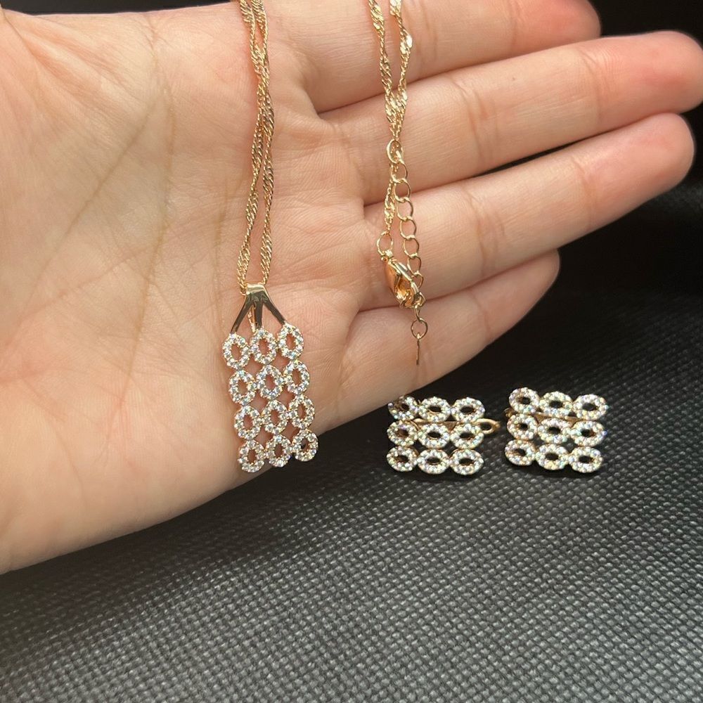 Radiant Elegance: 585 Rose Gold Plated Necklace with Zircon Accents" - Picture 10 of 15